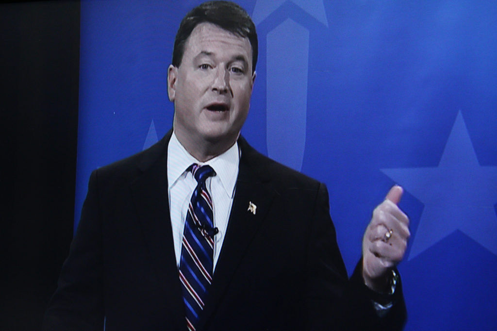 Republican Rokita elected attorney general over Democrat Weinzapfel